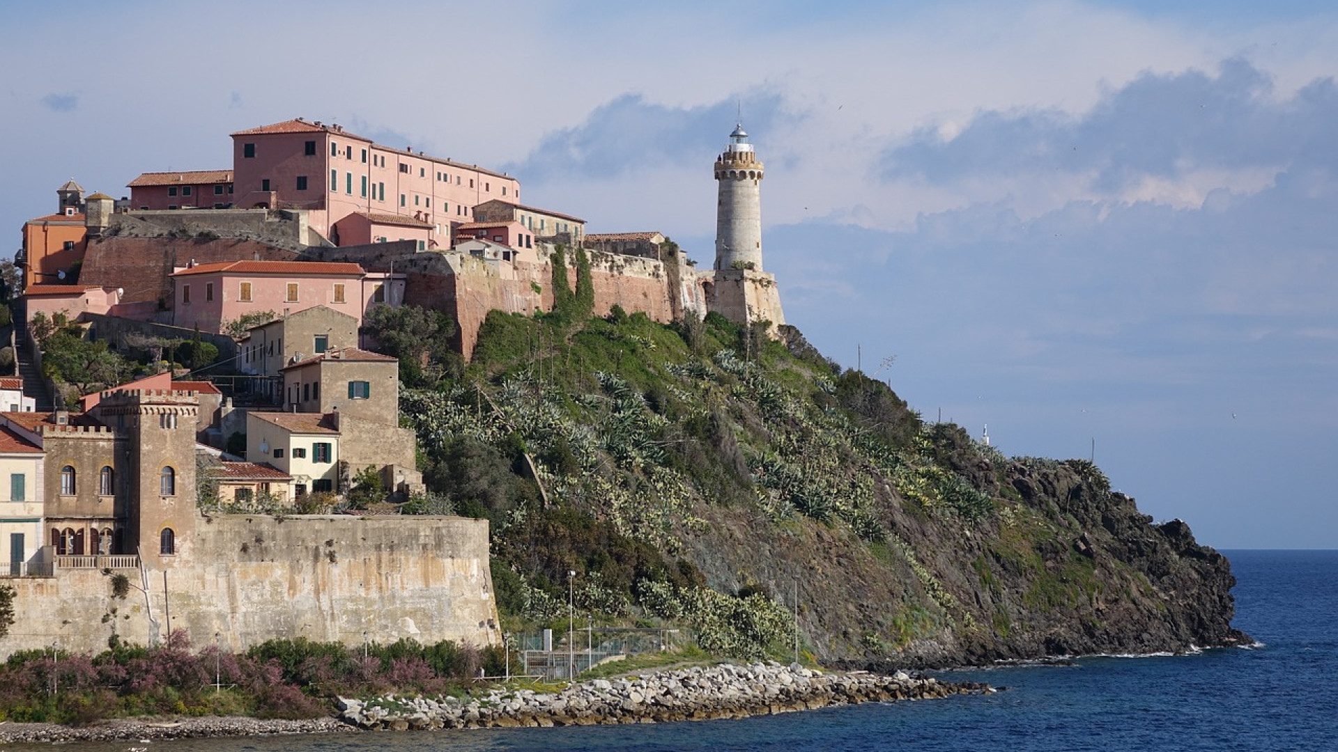 Découvrez les meilleures offres de location de vacances de dernière minute en région PACA !