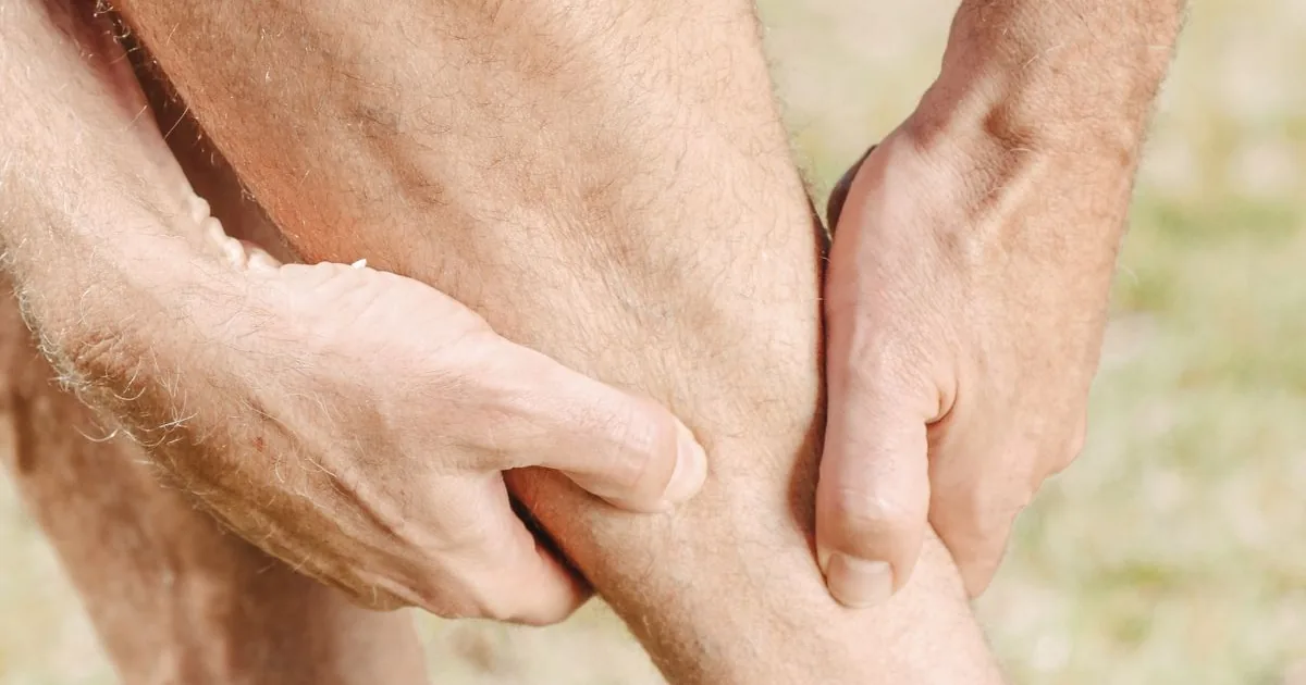 Crampes nocturnes : pourquoi elles surviennent et comment les éviter