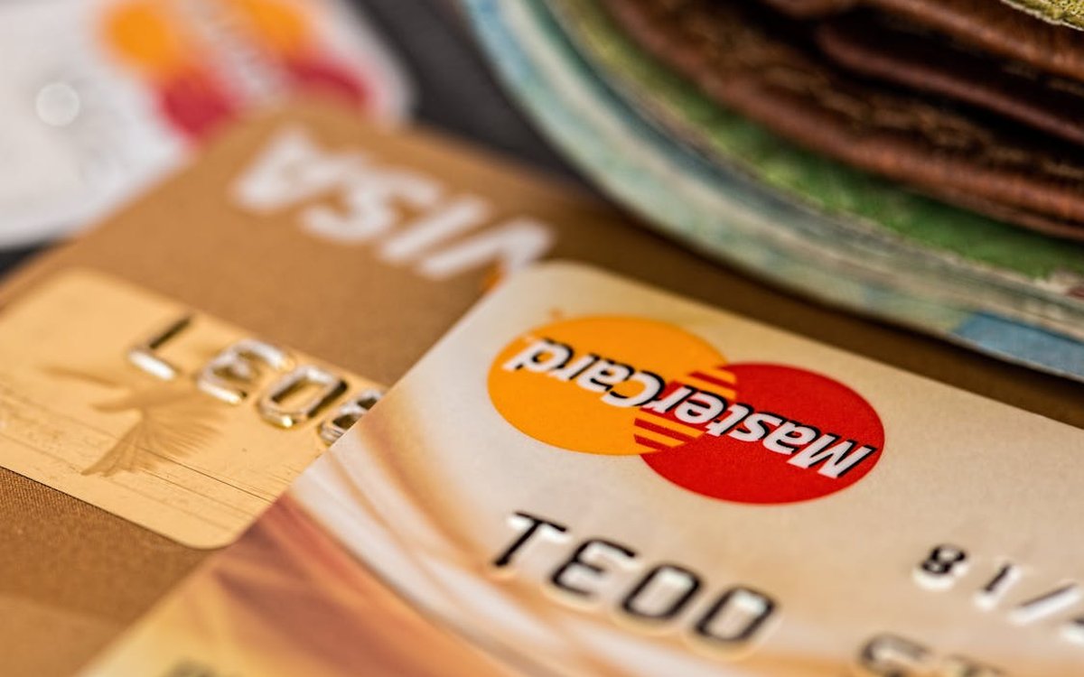 Frais bancaires cachés : ceux que vous payez sans le savoir (et comment les éviter)