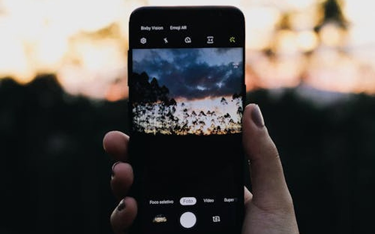 Sauvegarder ses photos avant que le téléphone rende l'âme : les vraies solutions