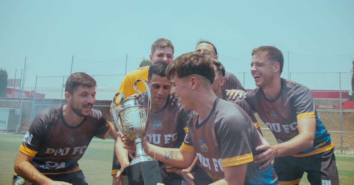 Il y a 20 ans, l'OL dominait la Ligue 1 : retour sur une série de titres inédite
